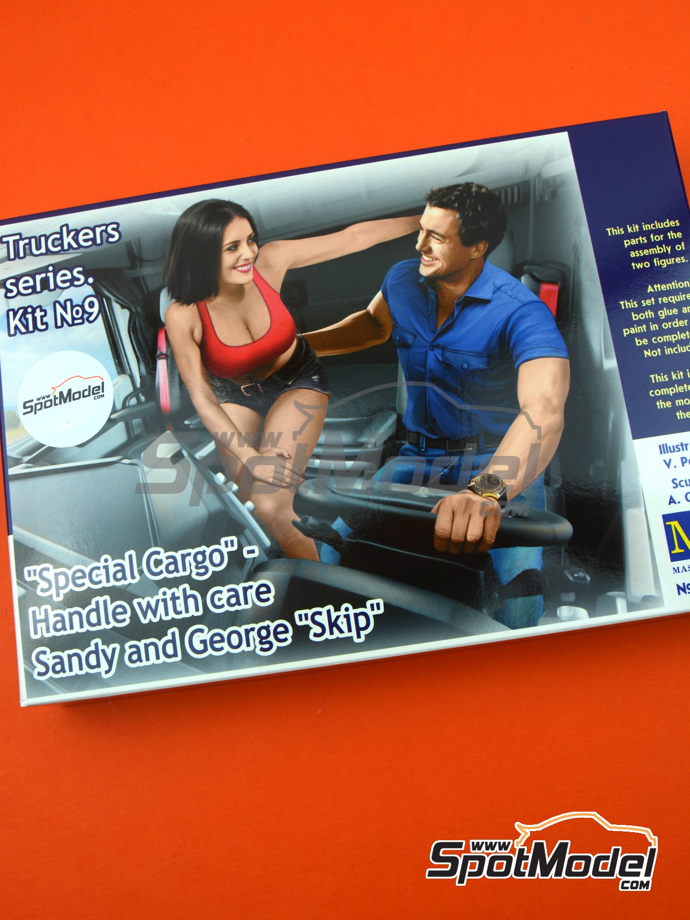 Sandy and George Skip Special Cargo. Figures set in 1/24 scale manufactured  by Master Box Ltd (ref. MB24062, also 4820113082054)